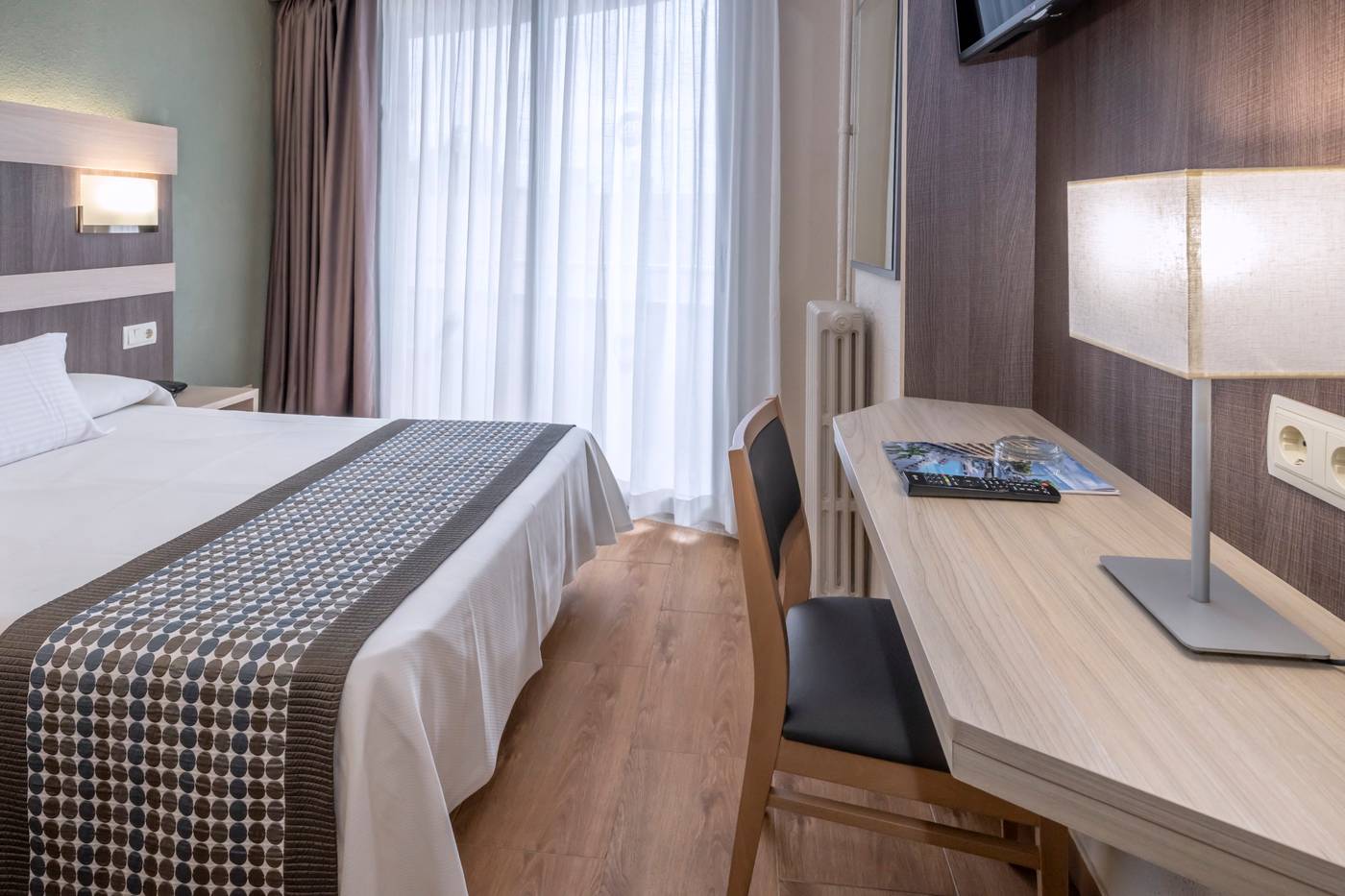 4R-Playa-Park-Room-33