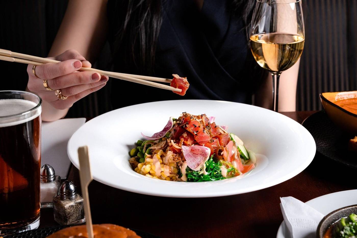 Metropolitan-Hotel-Vancouver-Restaurant-48