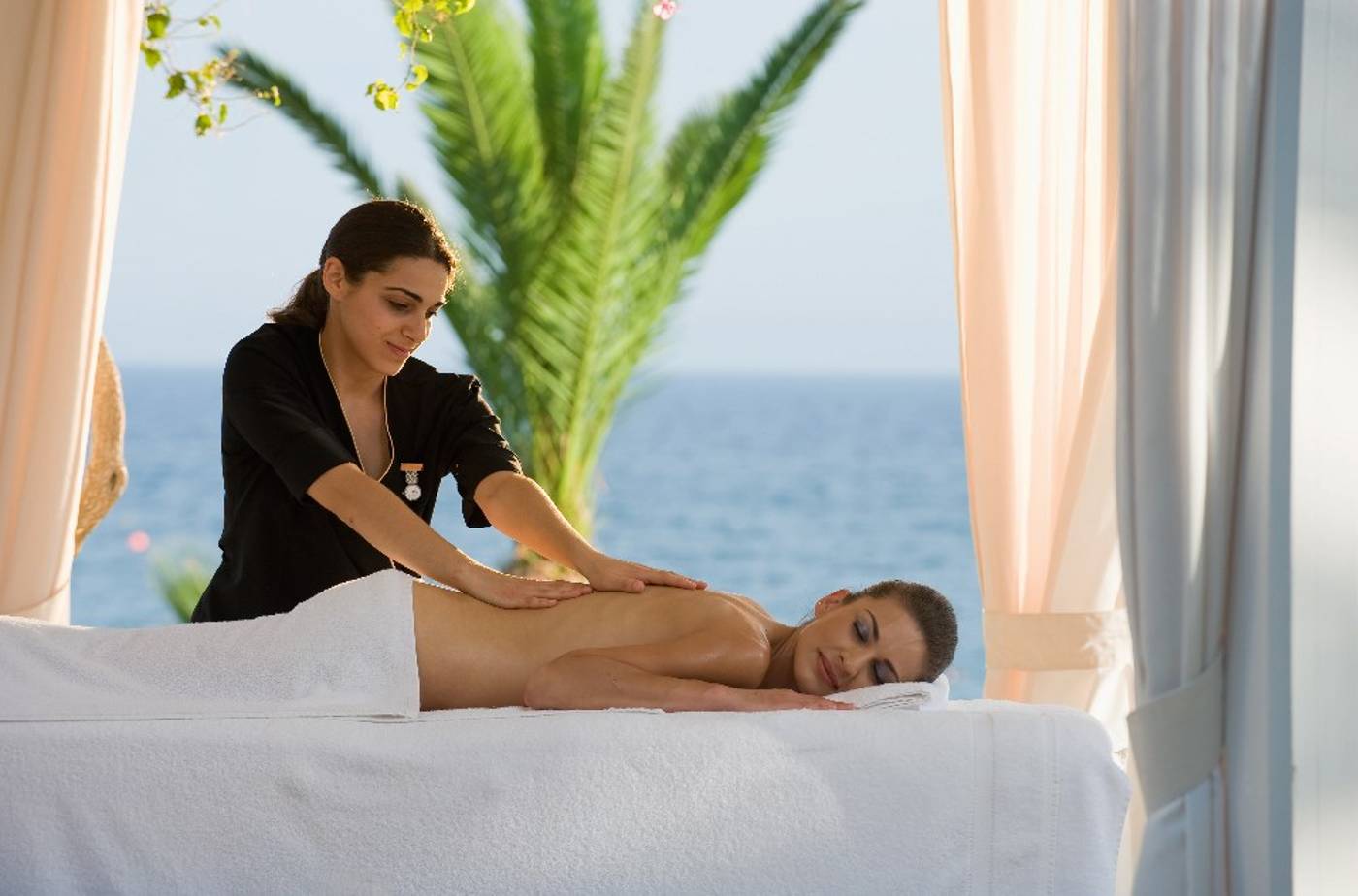 Mediterranean-Beach-Sports-and-Entertainment-43