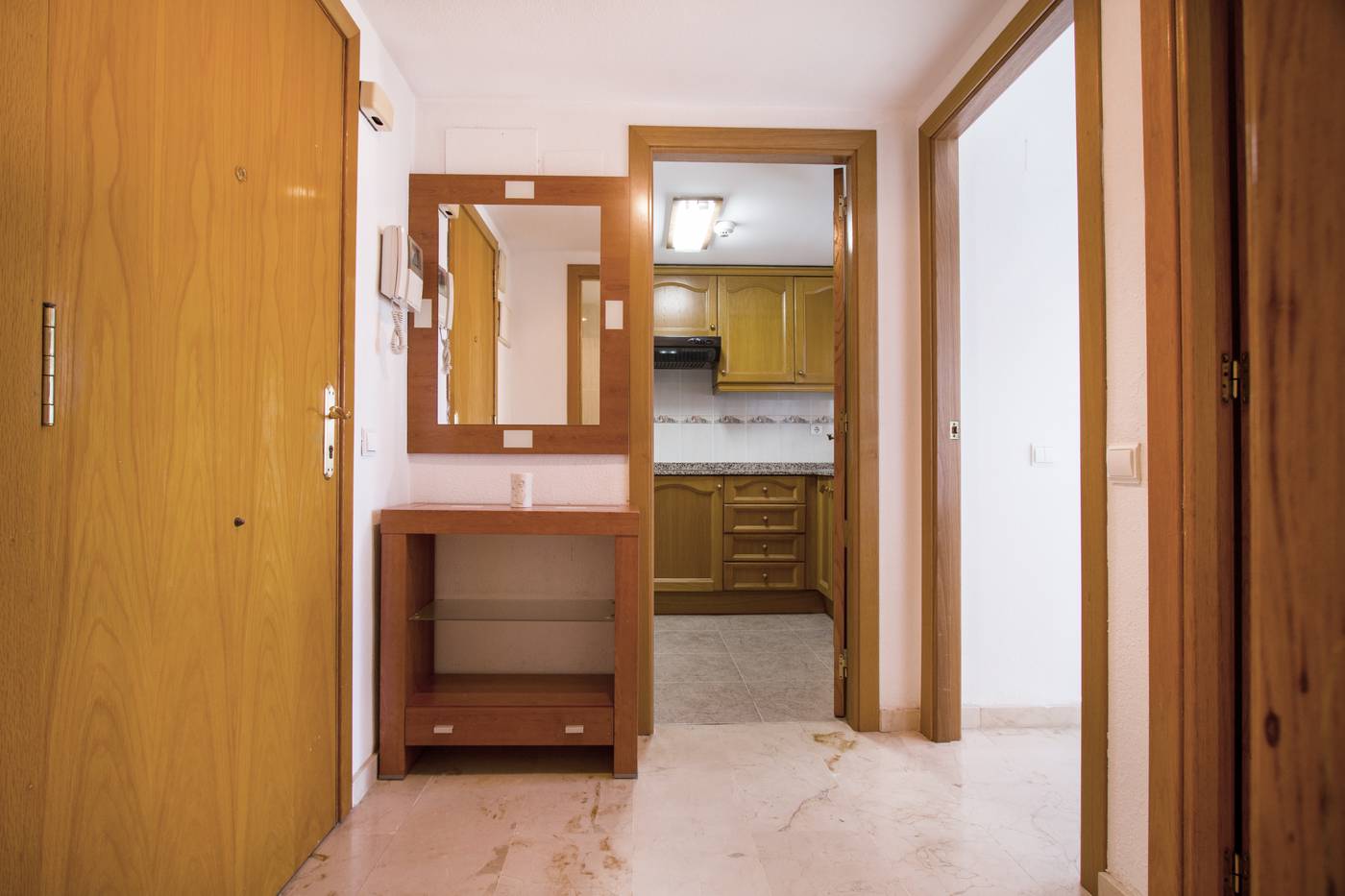 Magic-Atrium-Beach-Room-22