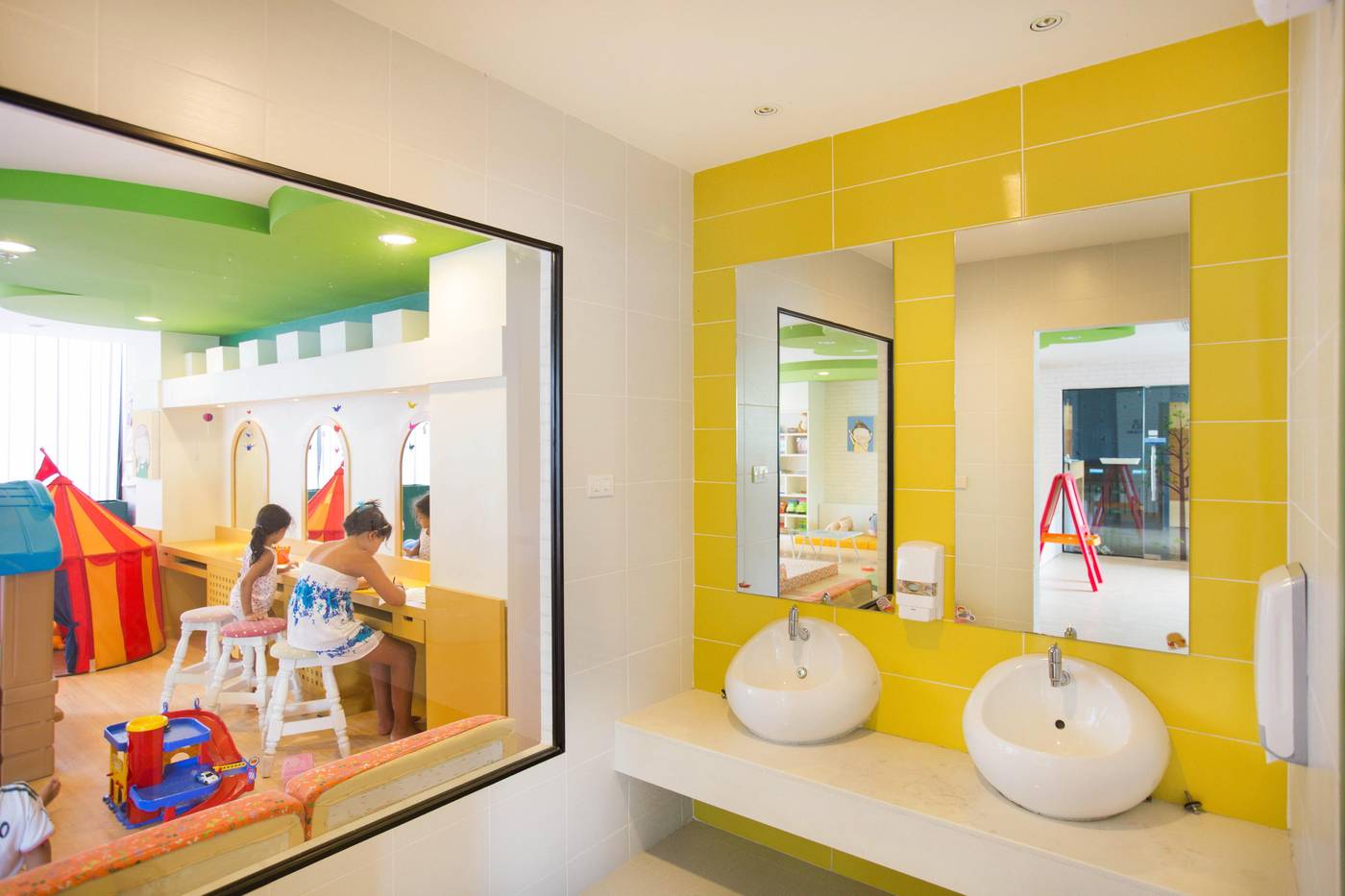 Deevana-Plaza-Krabi-Ao-Nang-Sports-and-Entertainment-60