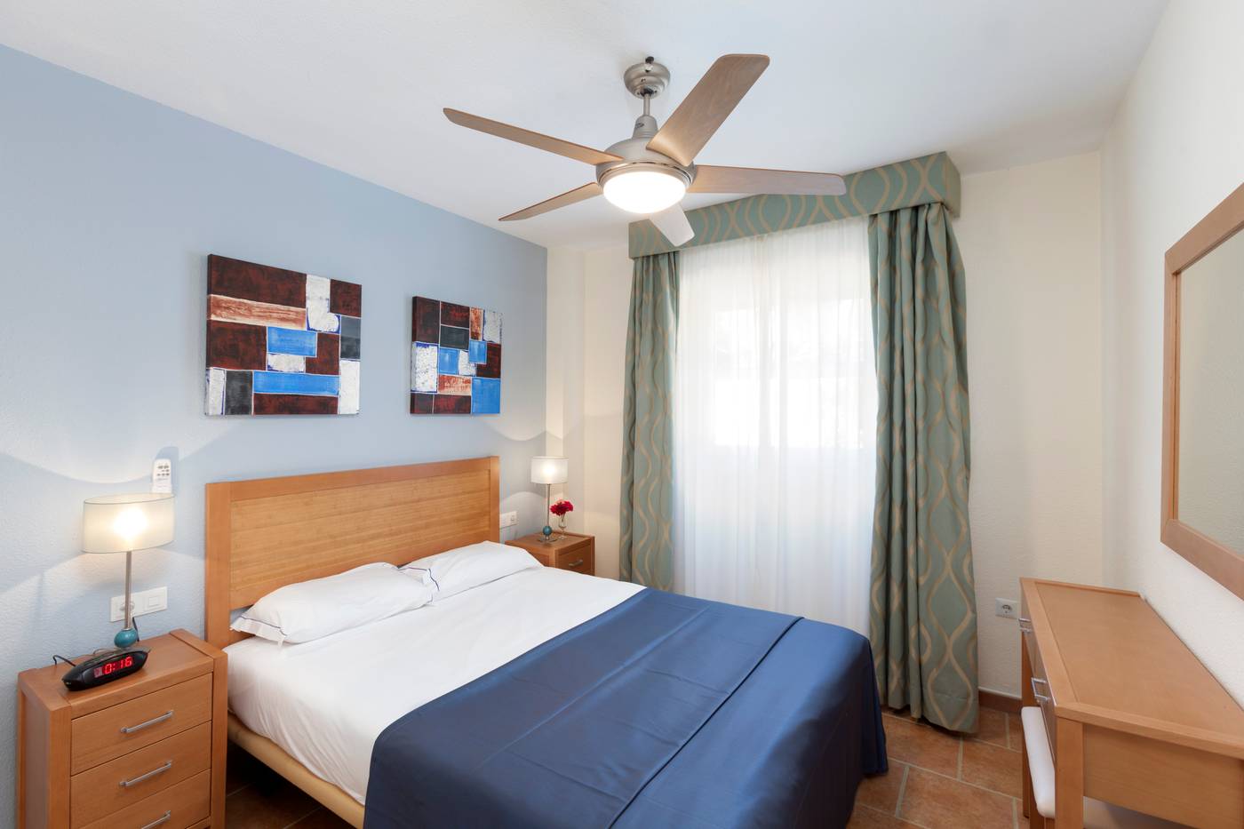 Crown-Resorts-Room-24