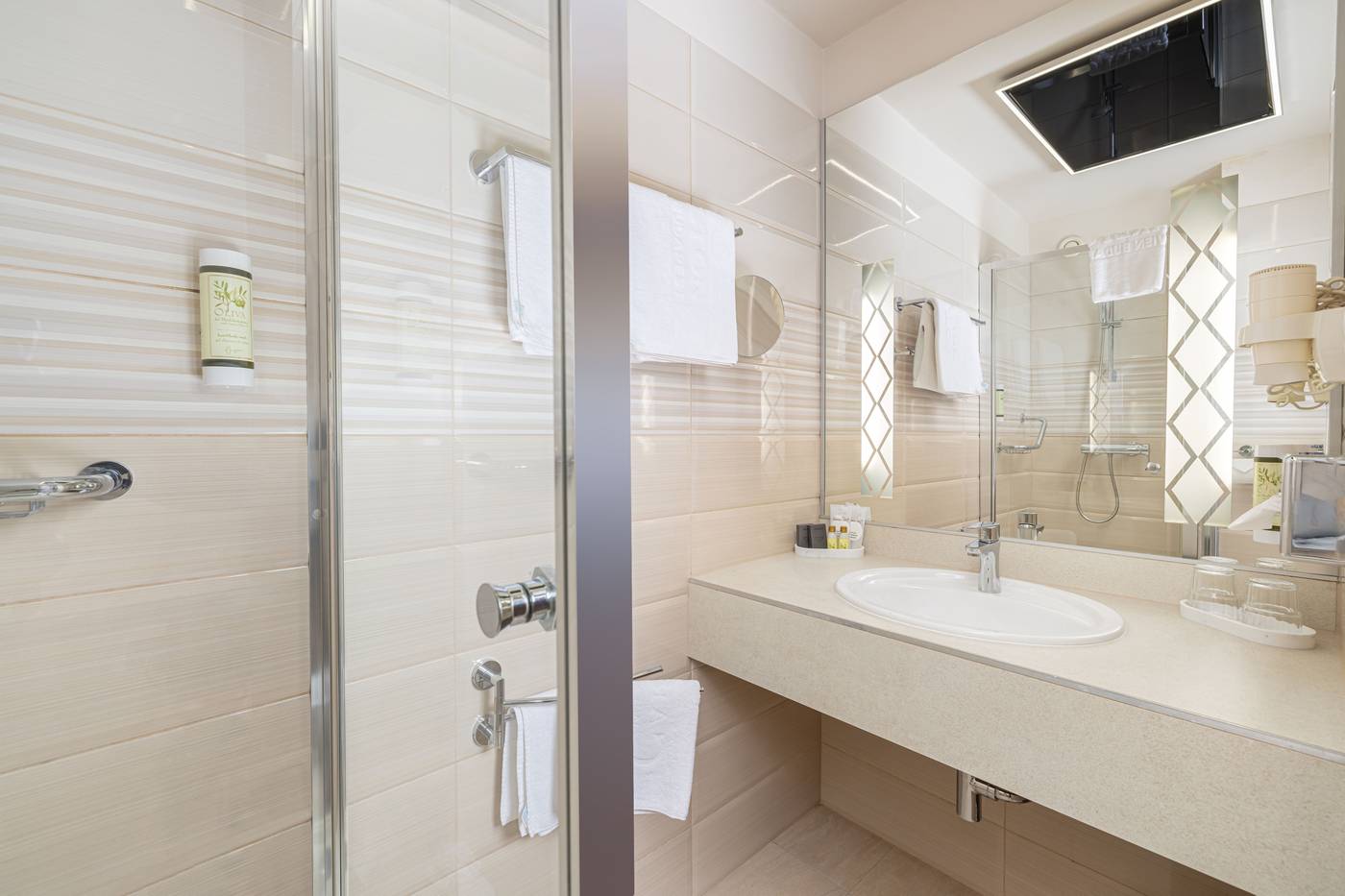 Carlton-Hotel-Buda-Castle-Room-33