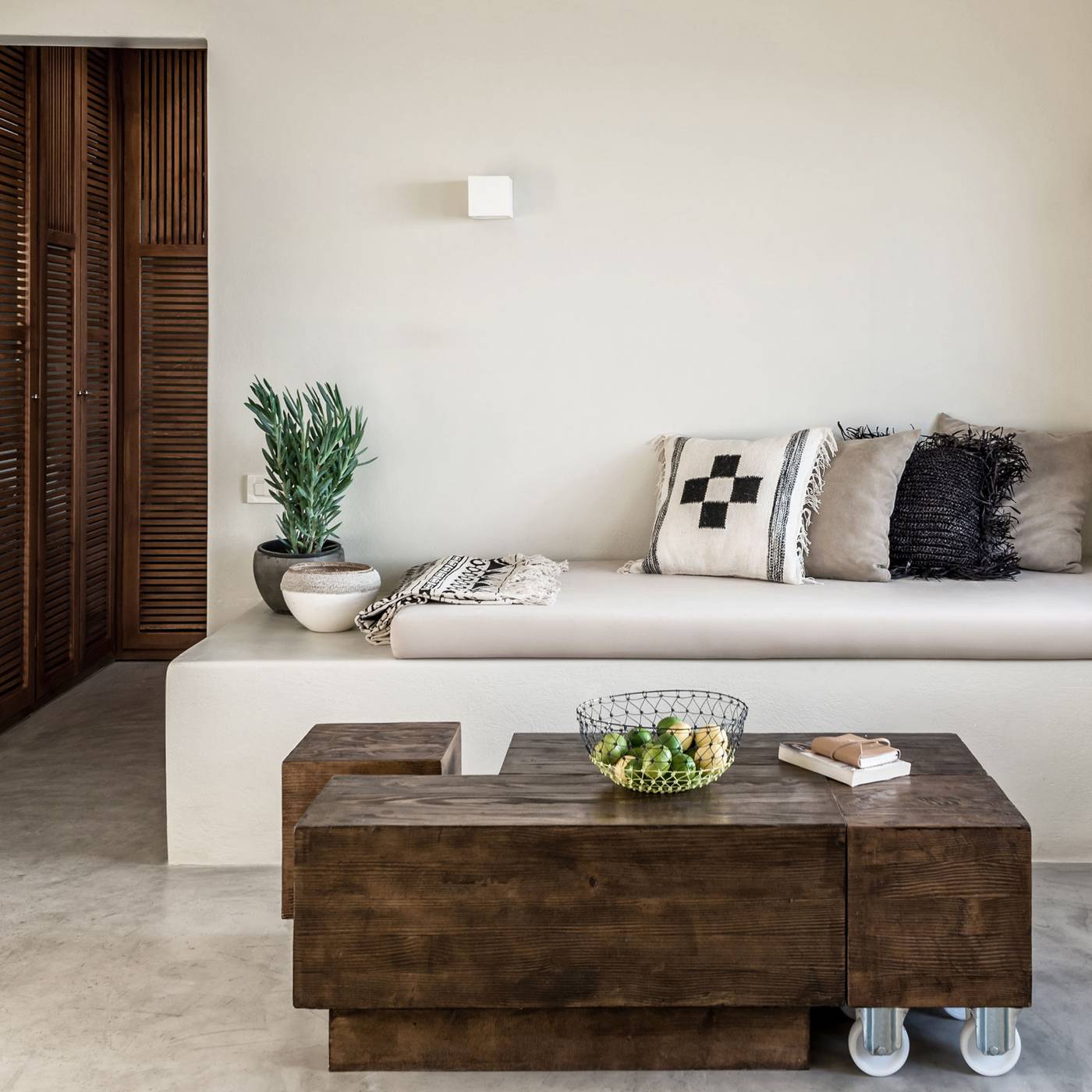 West-East-Suites-Room-81