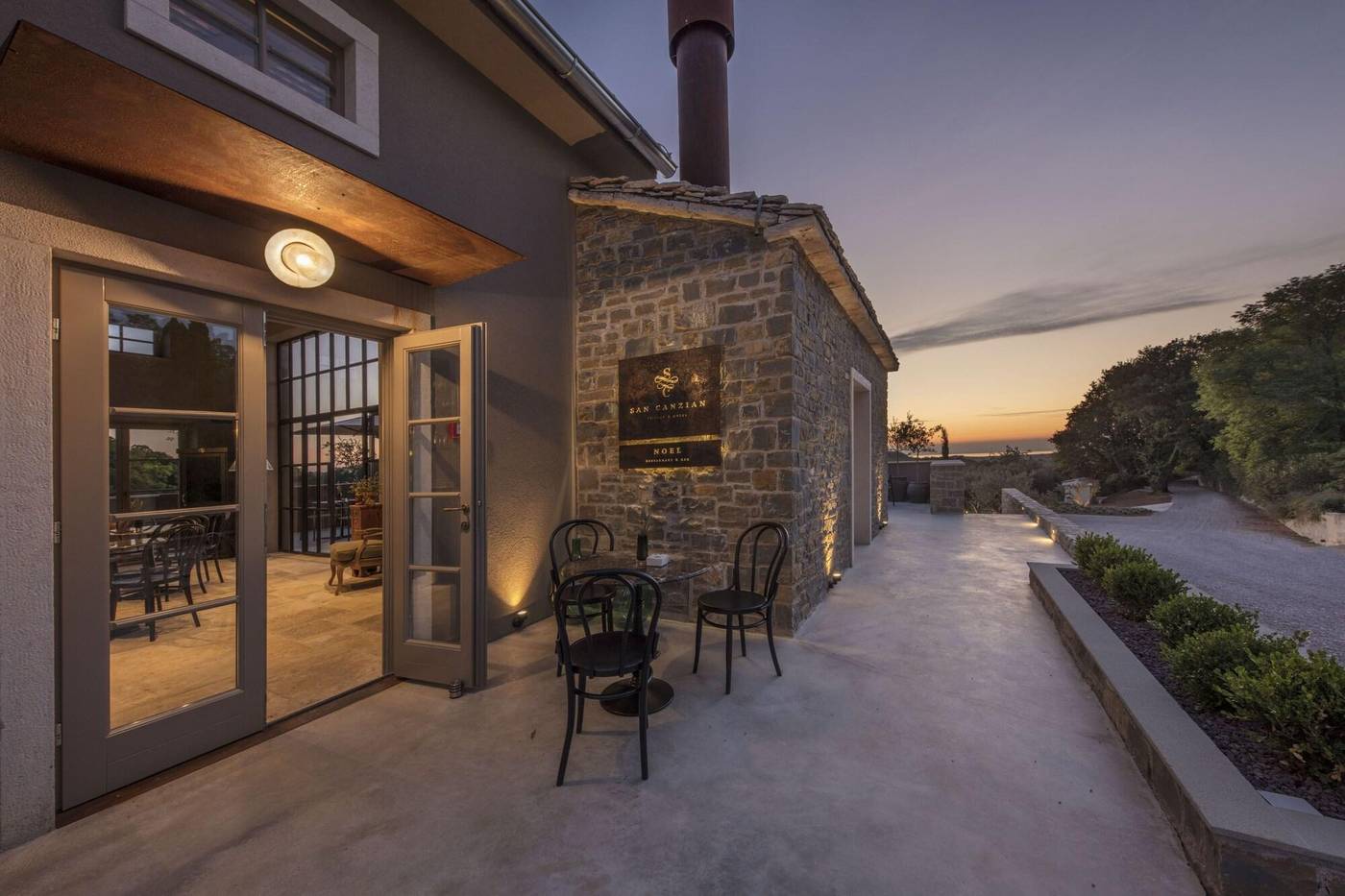 San-Canzian-Hotel-and-Residences-Lobby-10