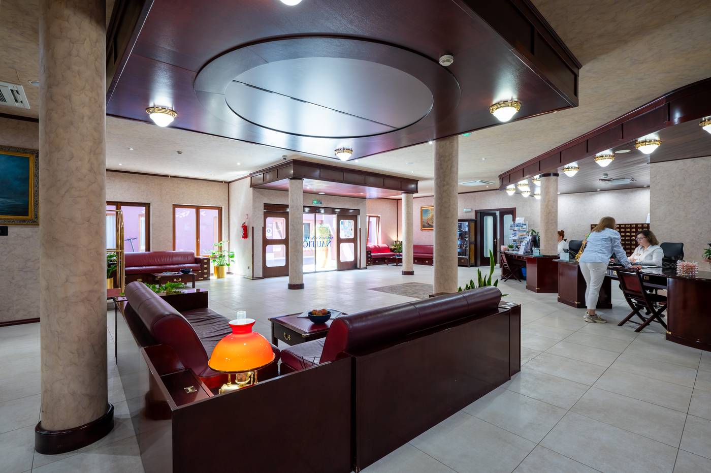 Boutique-Hotel-Nautica-Lobby-40