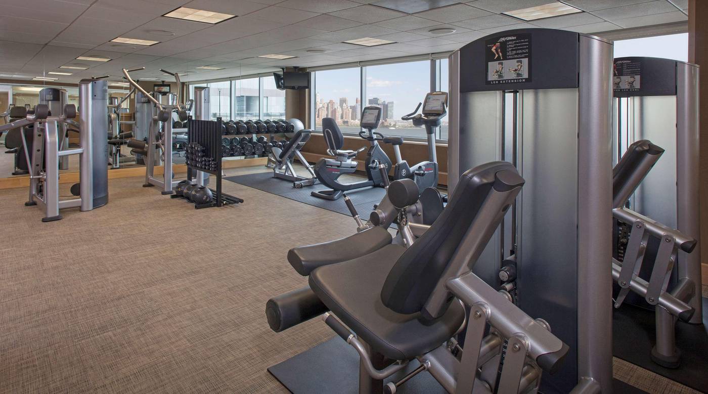 Hyatt-Regency-Jersey-City-on-the-Hudson-Sports-and-Entertainment-33