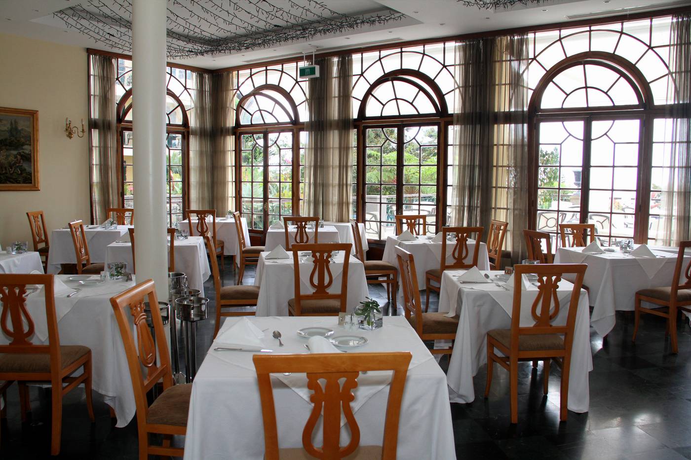 Quinta-Bela-Sao-Tiago-Restaurant-48