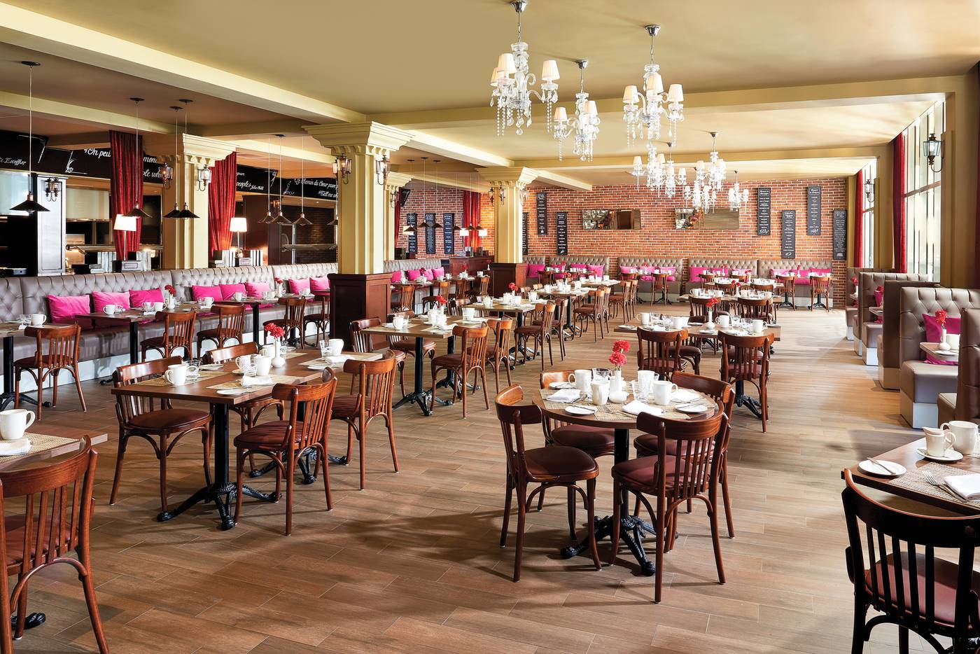 Essence-at-the-Fives-Beach-Restaurant-49