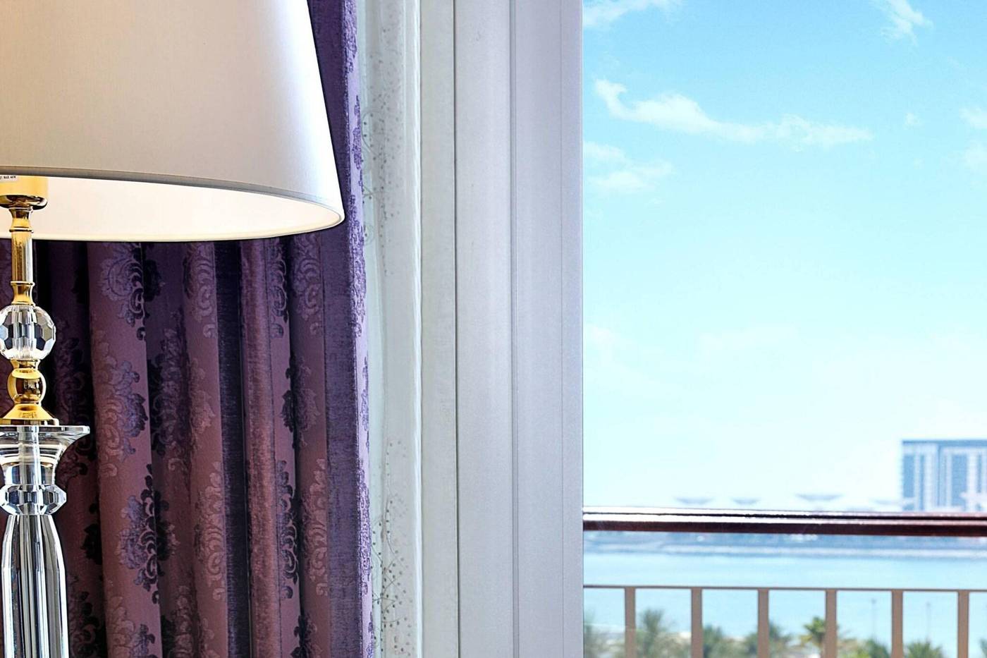 The-Ritz-Carlton--Dubai-Room-47