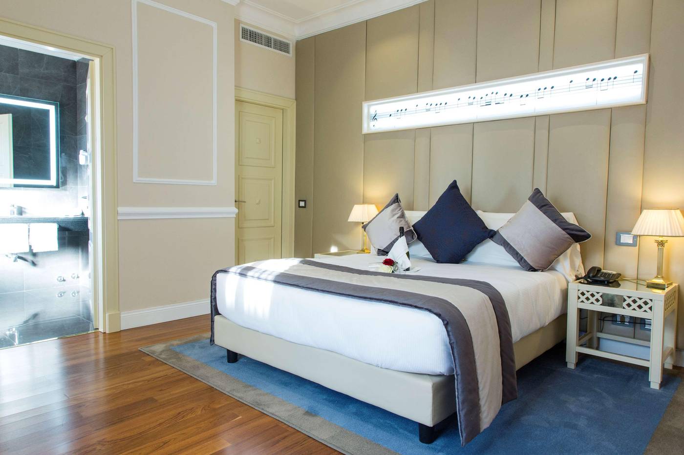 Radisson-Blu-Ghr-Hotel-Rome-Room-32