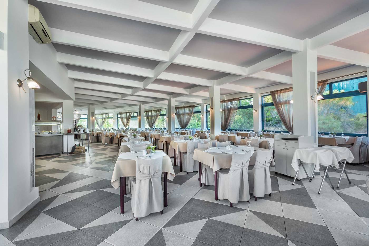 Atrium-Restaurant-48