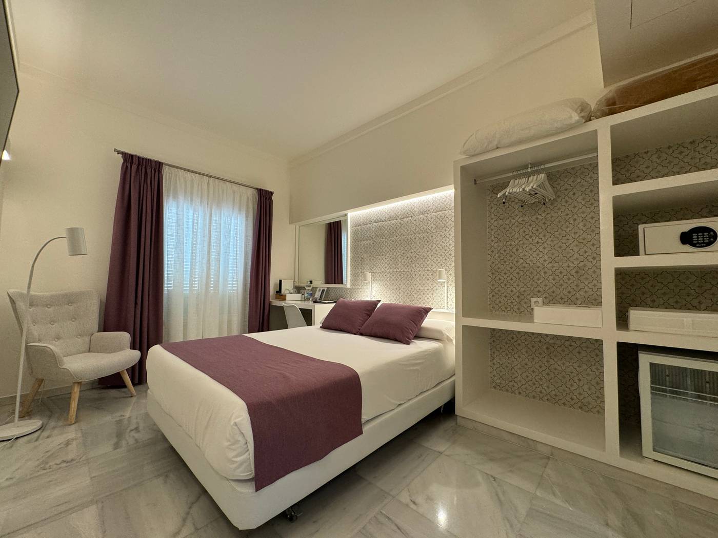 Plaza-Cavana-Room-35