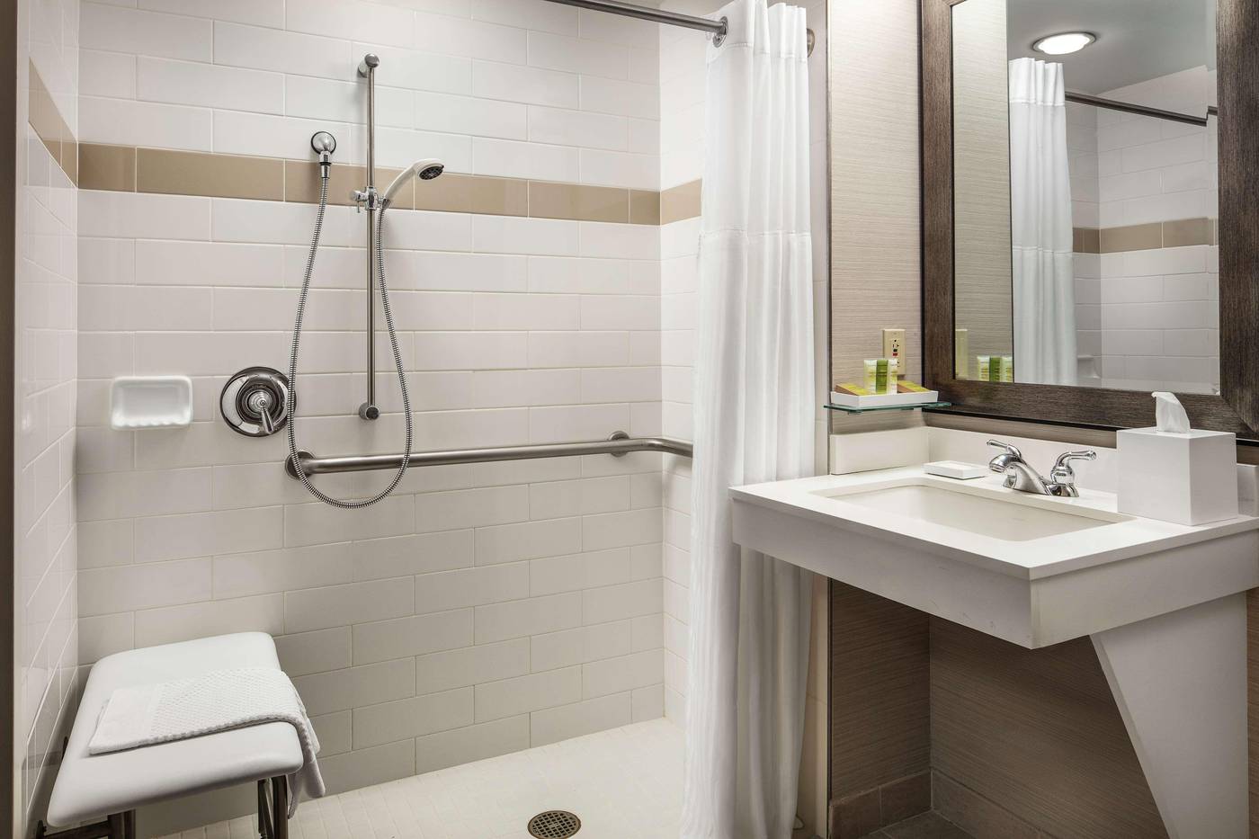 Hilton-Boston-Logan-Airport-Room-36