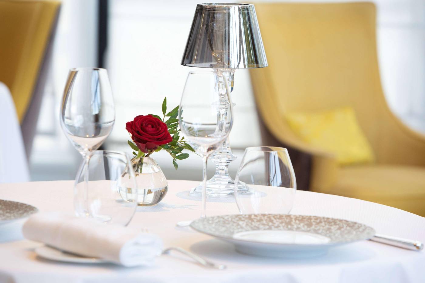 Waldorf-Astoria-Versailles---Trianon-Palace-Restaurant-70