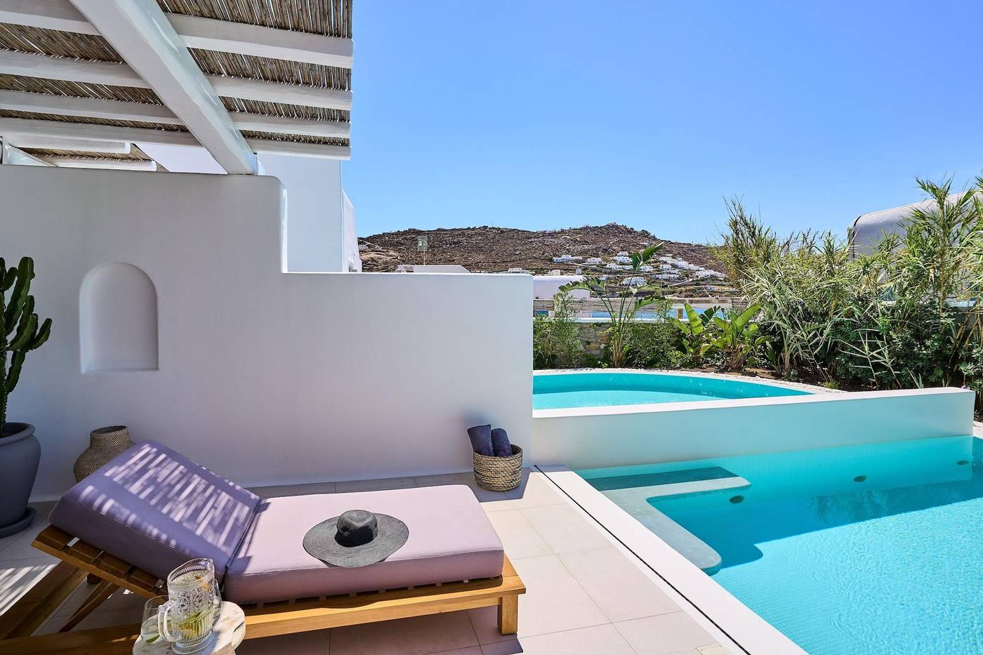 Adorno-Suites-Mykonos-Room-8