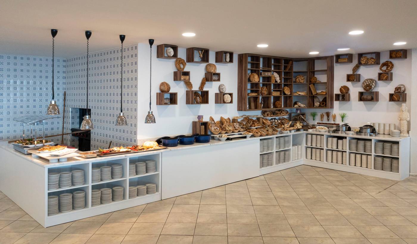 Holiday-Inn-Resort-Bodrum-Restaurant-45