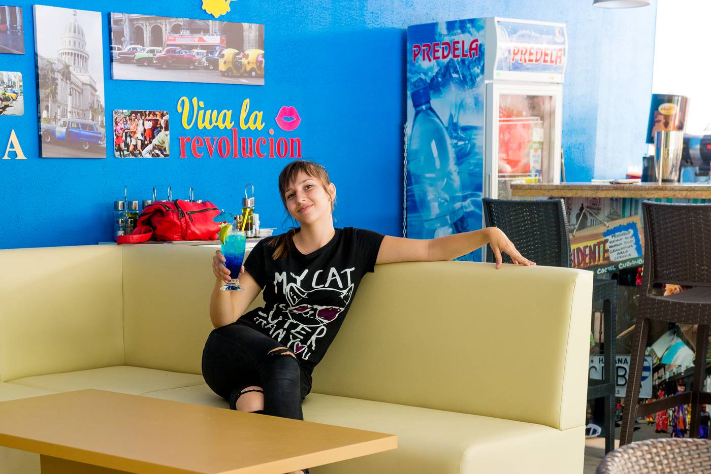 Sunny-Victory-Apartments-Bar-49