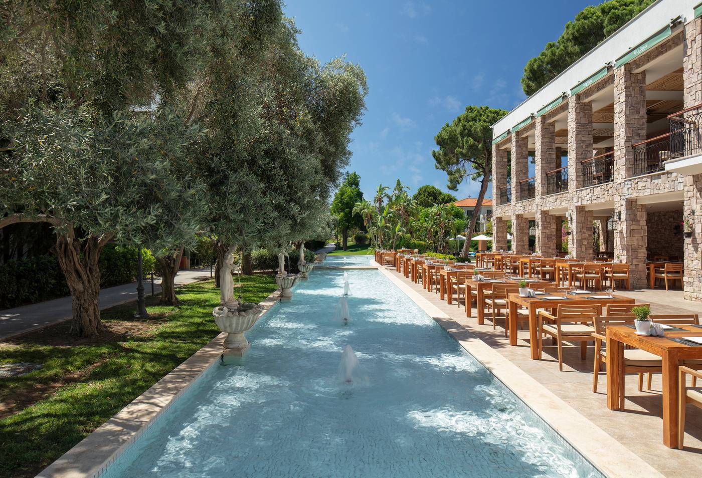 Ela-Excellence-Resort-Belek-Restaurant-8