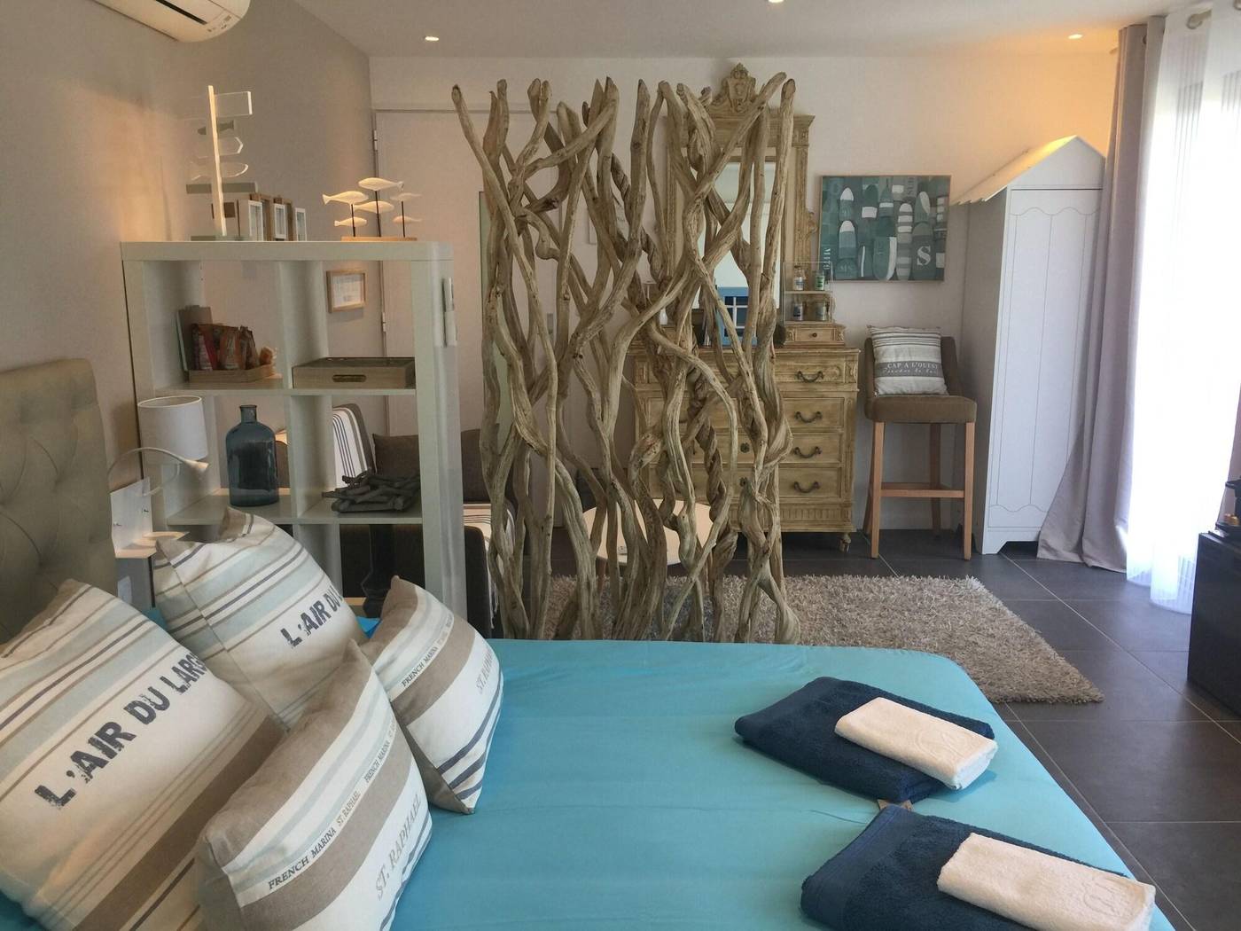 La-Villa-Louancelie-Room-25