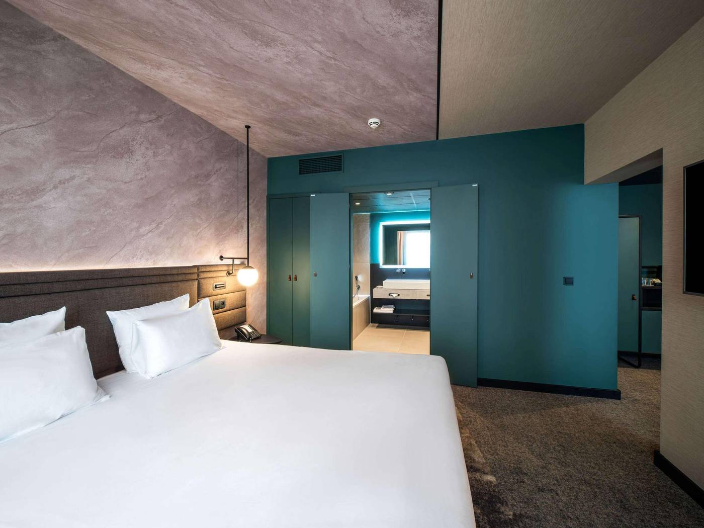 Novotel-Wenceslas-Square-Room-25