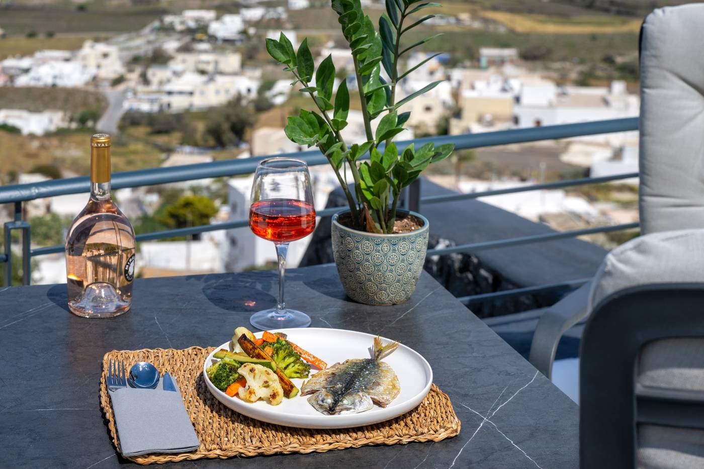 Venus-Sunrise-Suites---Villas-Restaurant-20