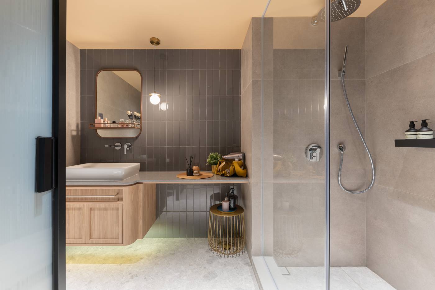 Dash-Living-On-Prat-Room-29