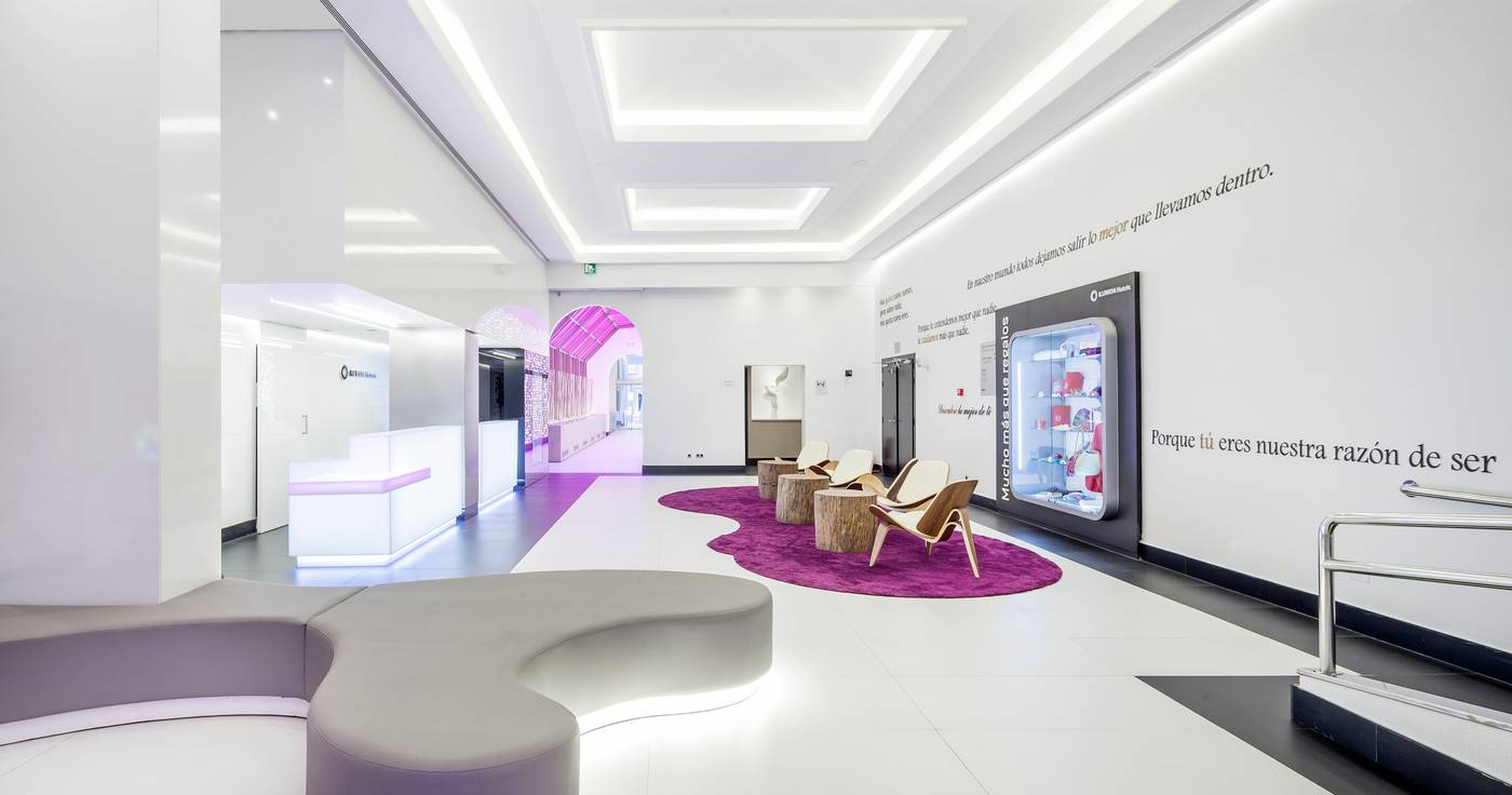 Ilunion-Suites-Madrid-----Lobby-11