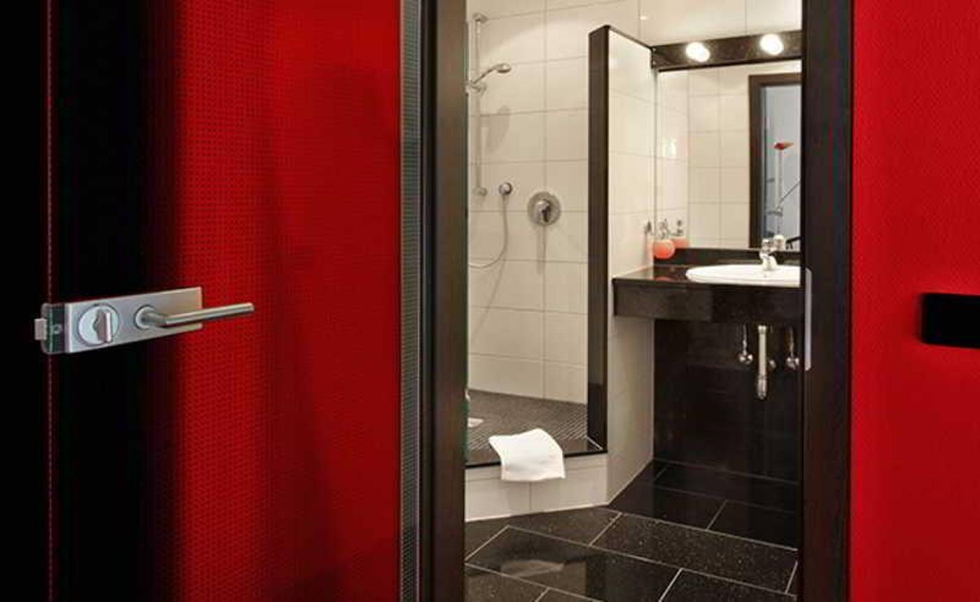 Hetzel Hotel Löwen-Germany-STUTTGART-General view-1