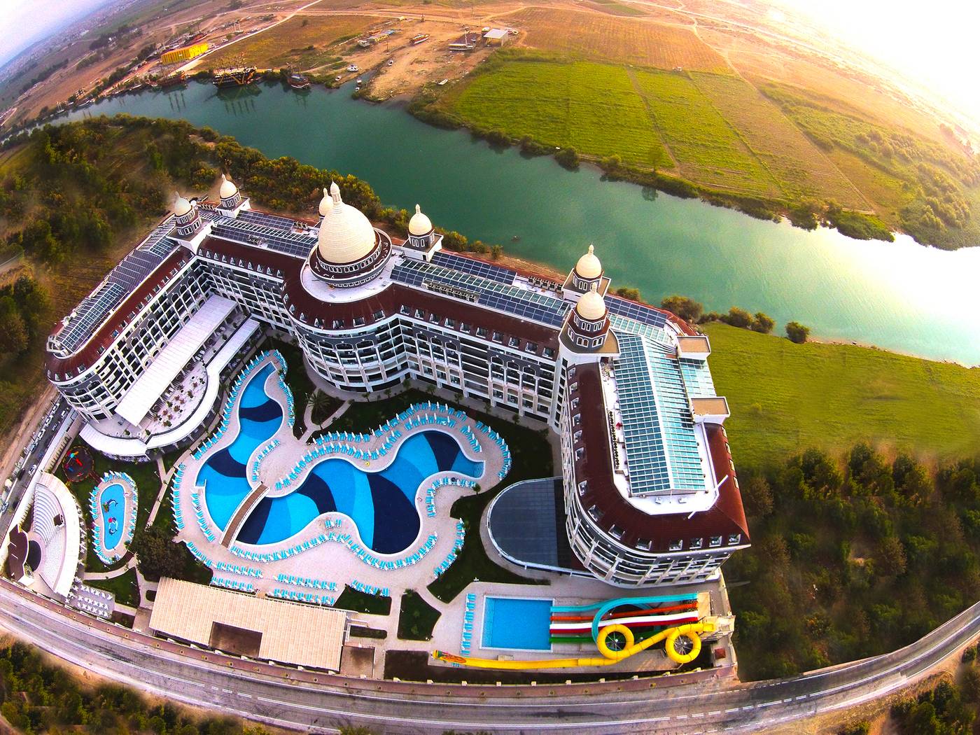 Diamond-Premium-Hotel---Spa-General-view-9