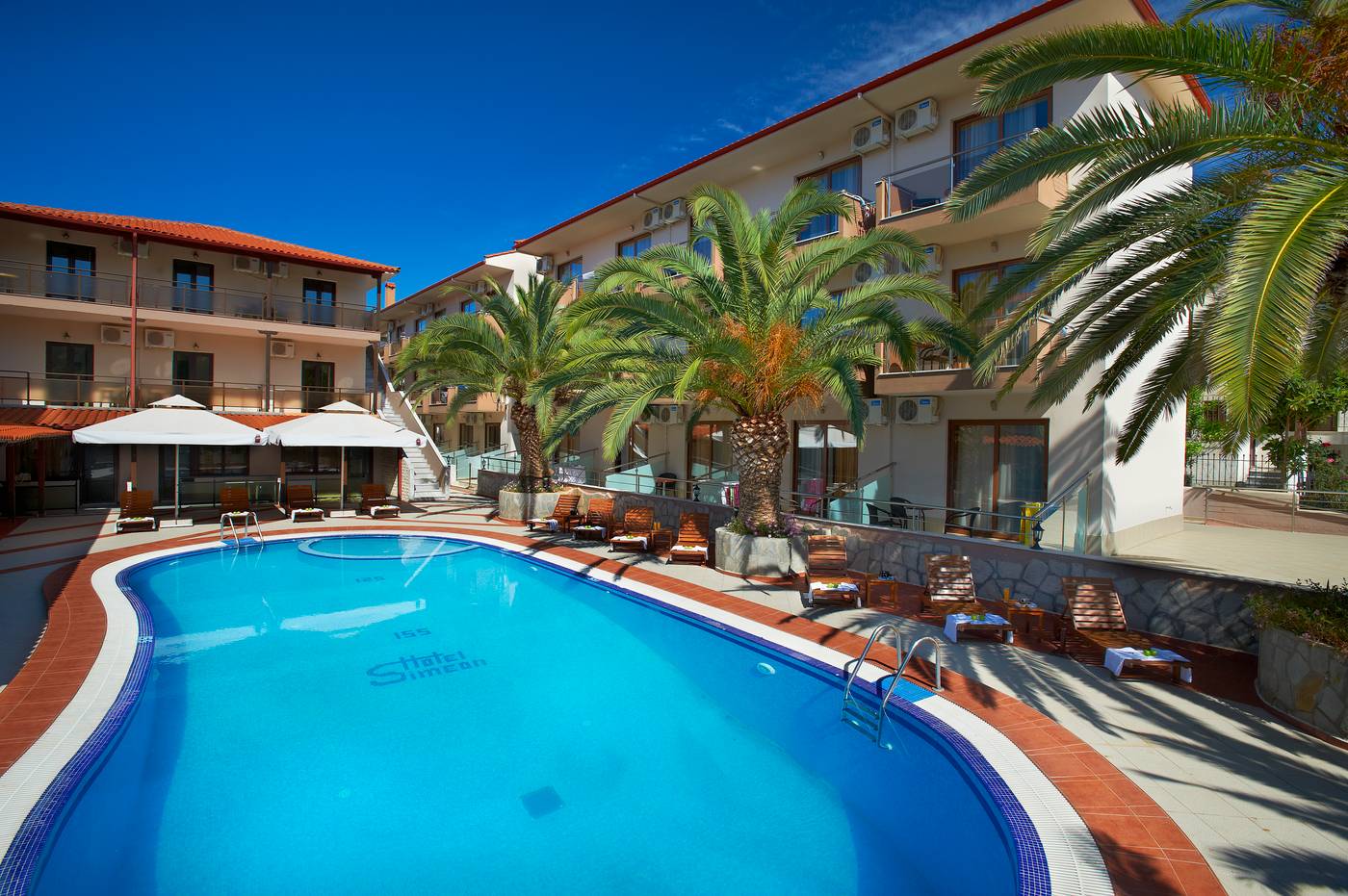 Simeon-Hotel-Pool-12