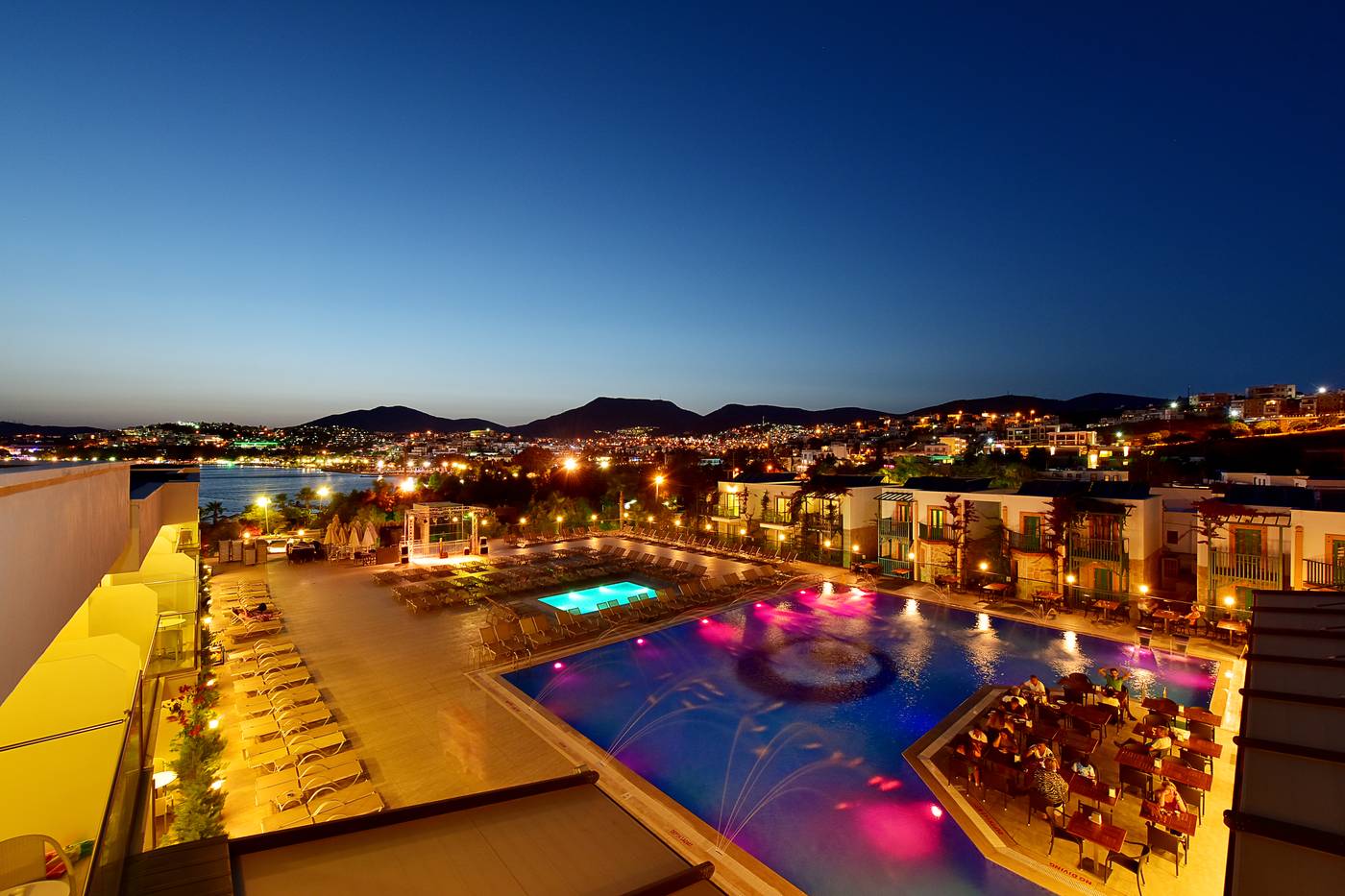 Jasmin-Beach-Hotel-Pool-8