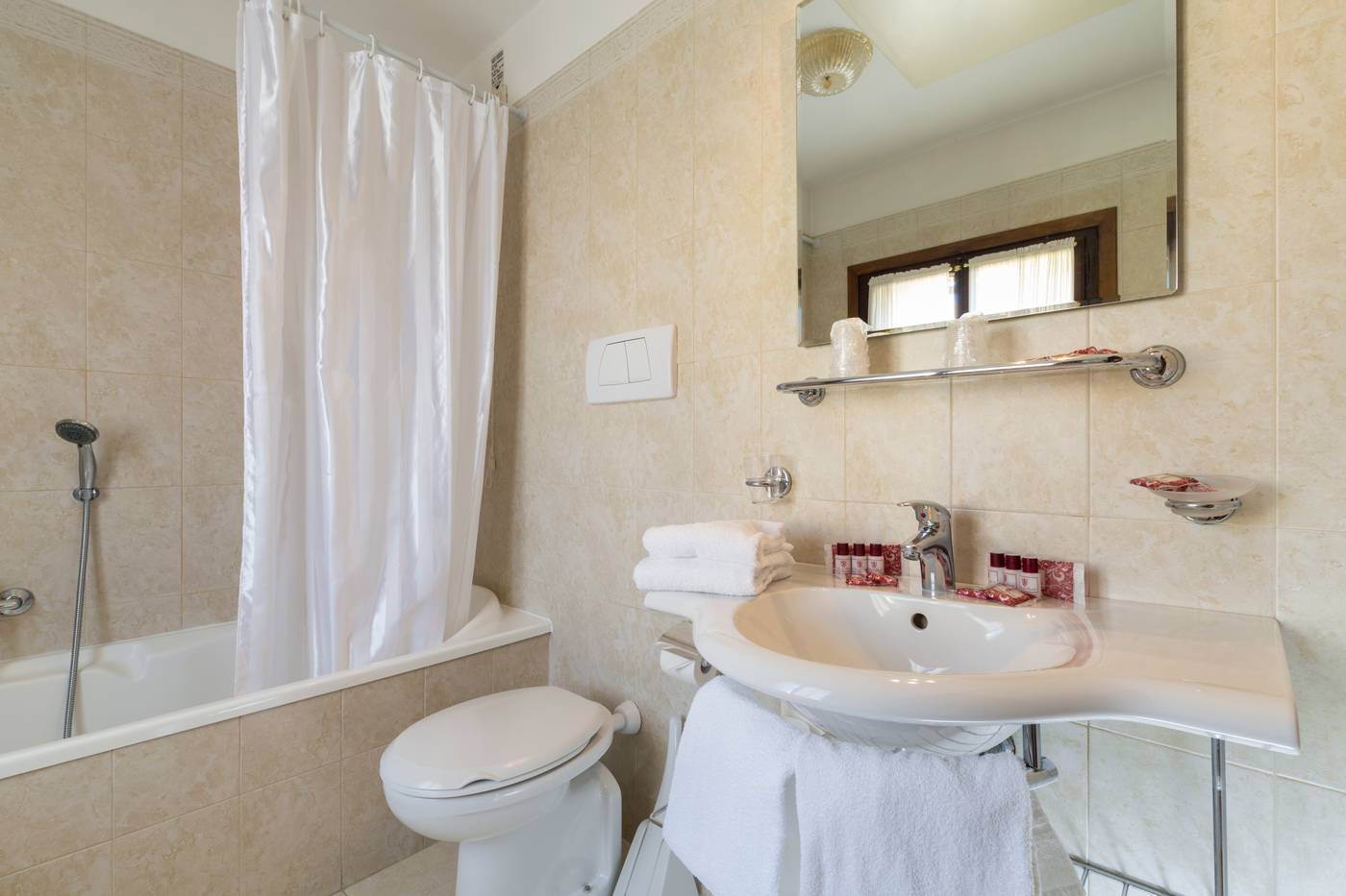 Palazzo-Guardi-Room-41