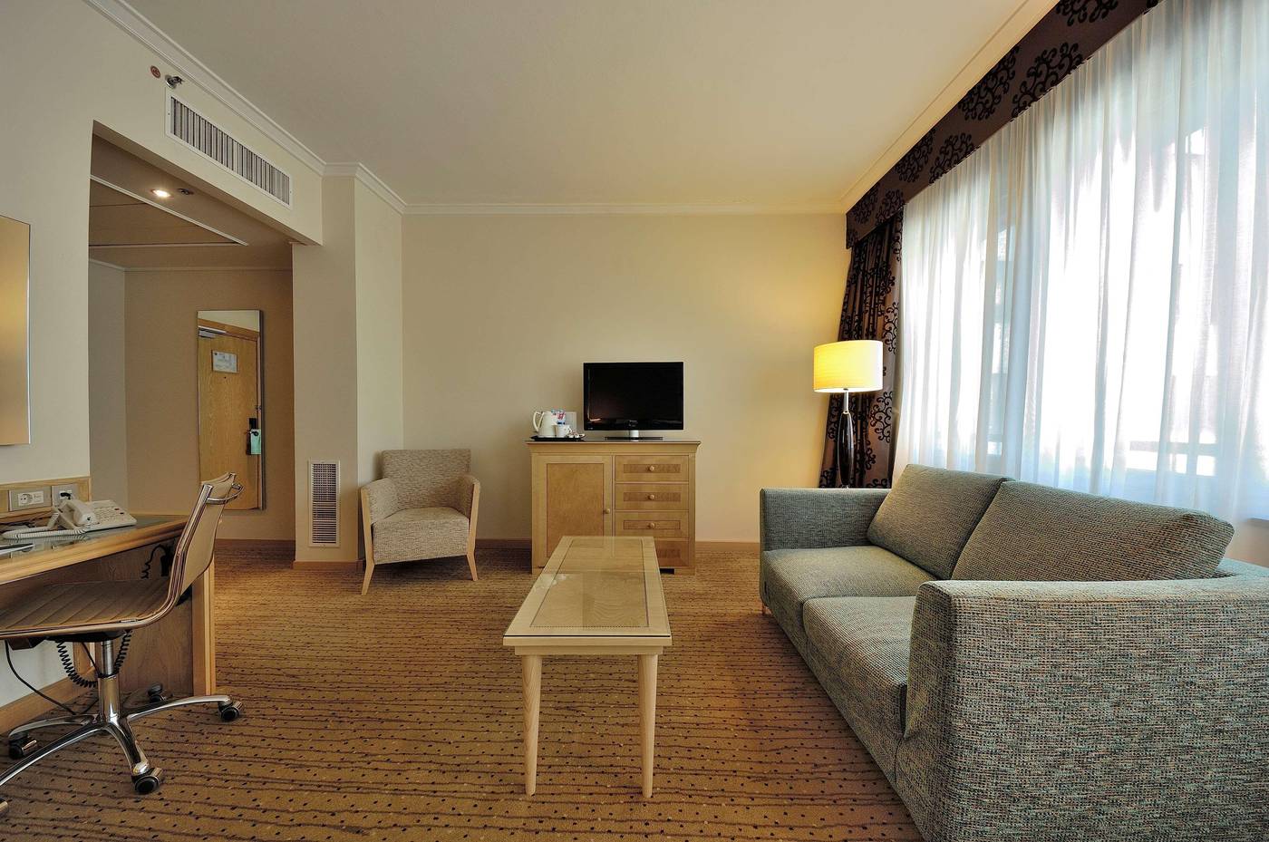 Hilton-Milan-Room-10