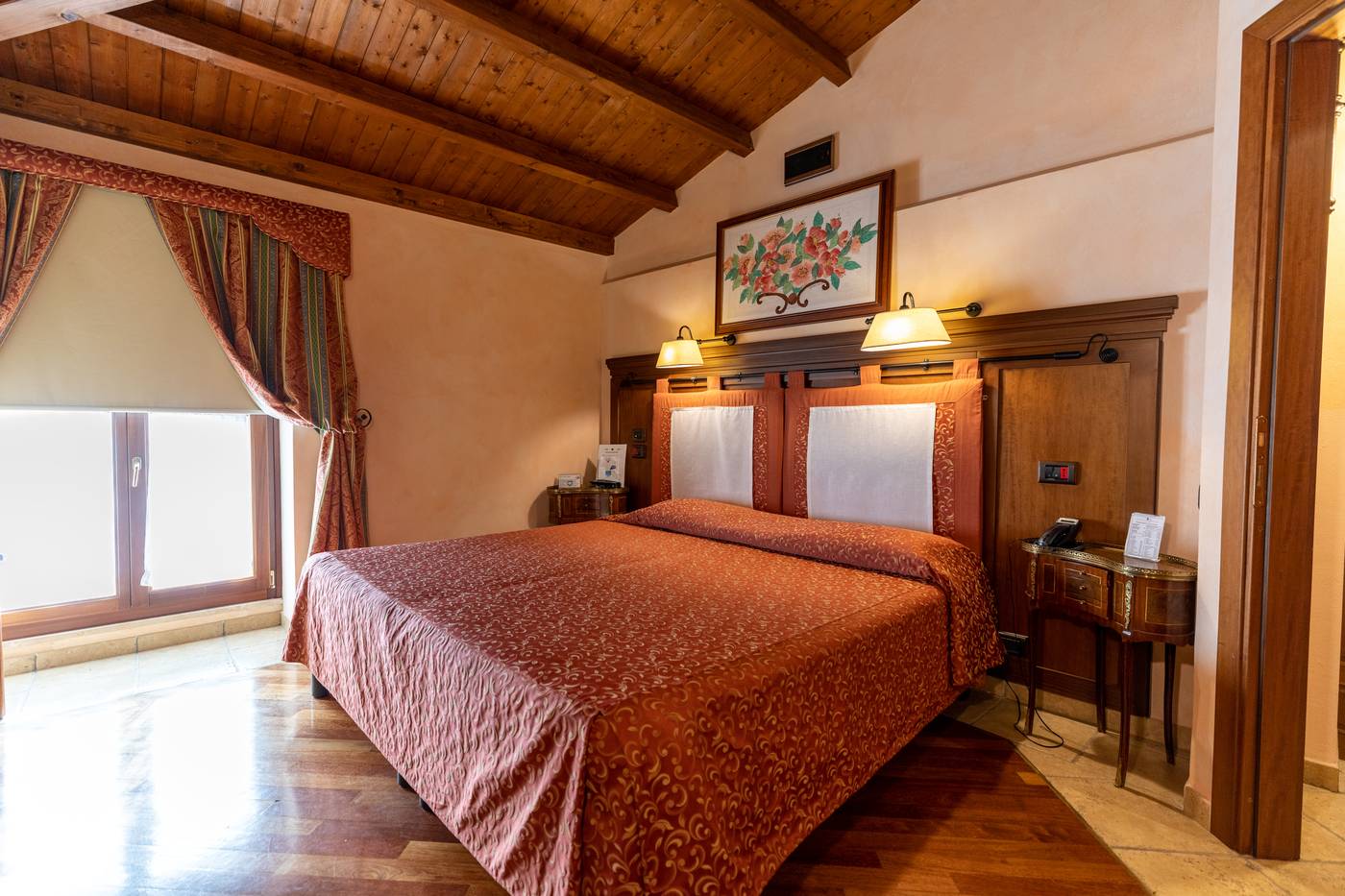 Relais-Abbazia-Santa-Anastasia-Room-15