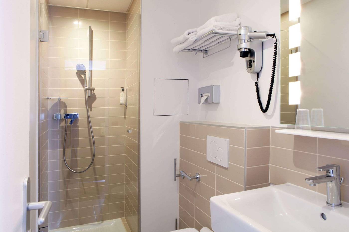 Contact-Hotel-Alize-Montmartre-Room-21