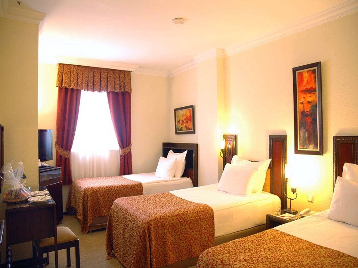 Gunes-Hotel-Merter-Room-23