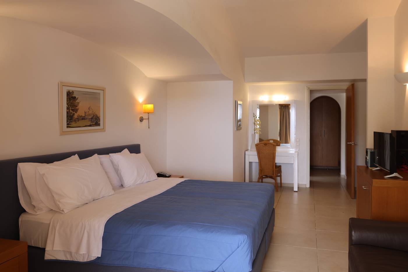 Kanapitsa-Mare-Room-26