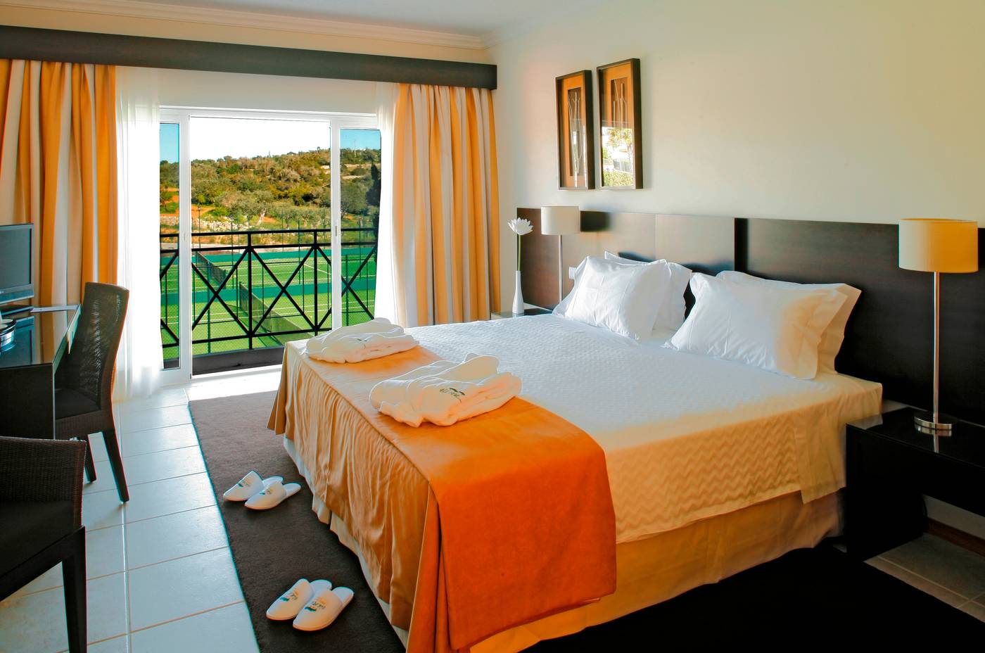 Vale-D-Oliveiras-Quinta-Resort-And-Spa-Room-31