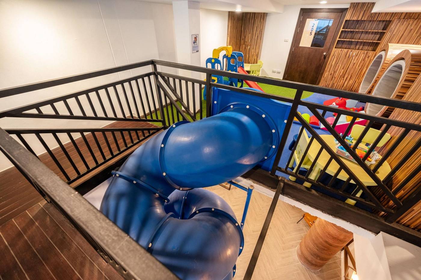 White-Sand-Resortel-Sports-and-Entertainment-32