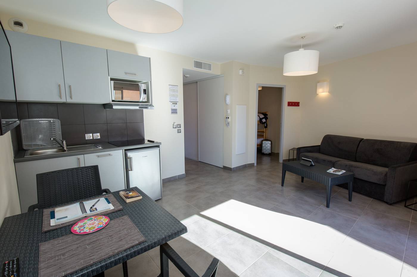 SOWELL-RESIDENCES-Les-Perles-de-Saint-Tropez-Room-12