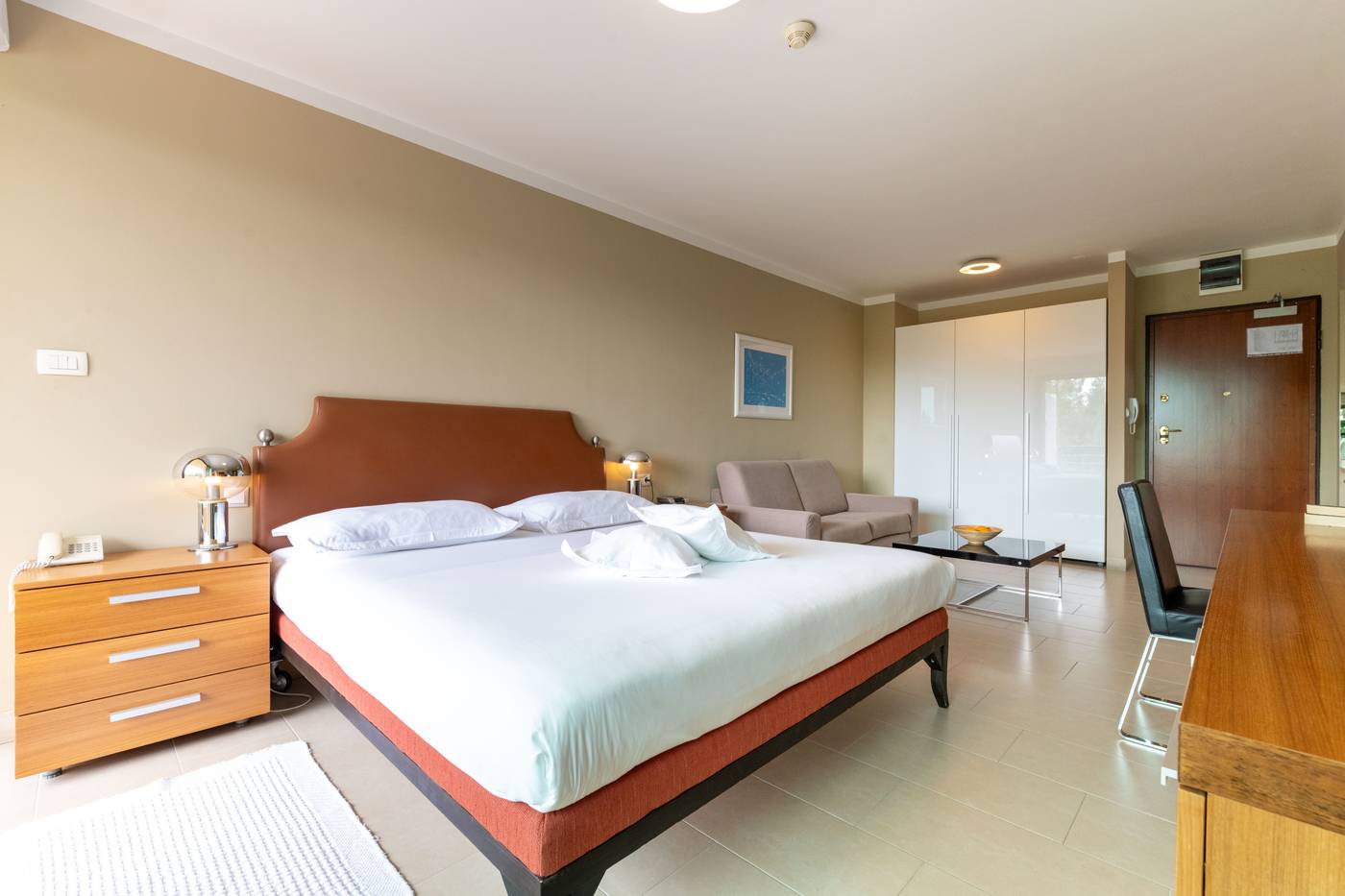 The-Residence-Room-22