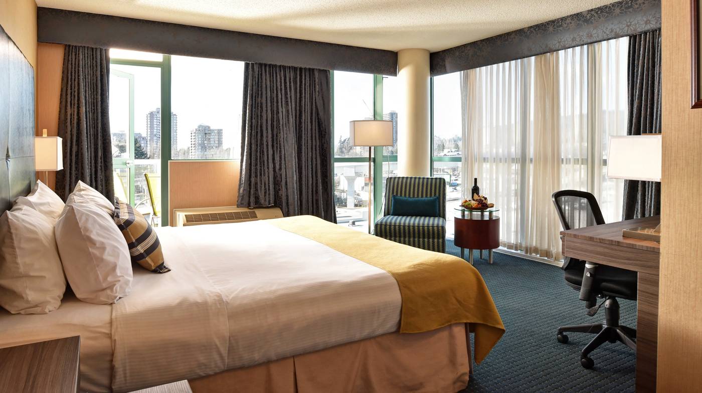 Executive-Plaza-Hotel-Conference-Centre-Coquitlam-BC-Room-9
