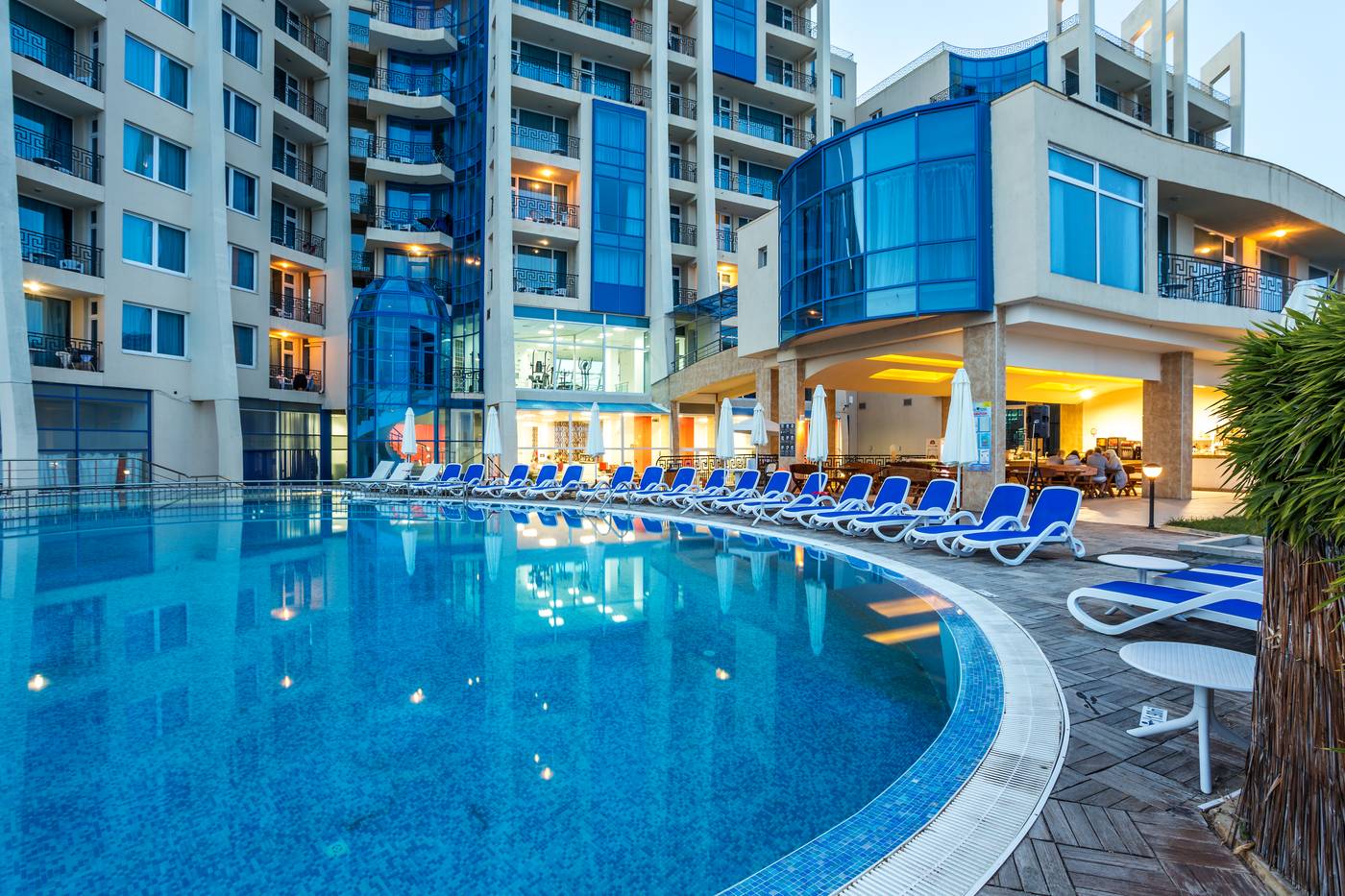 Blue-Pearl-Hotel-Pool-2