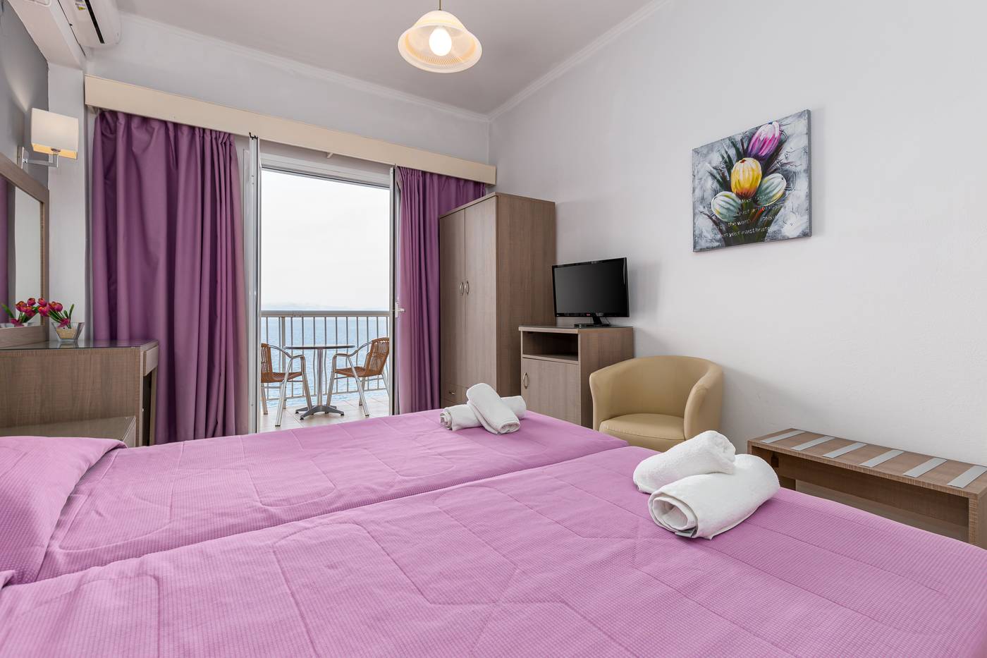 Oasis-Hotel-Room-24