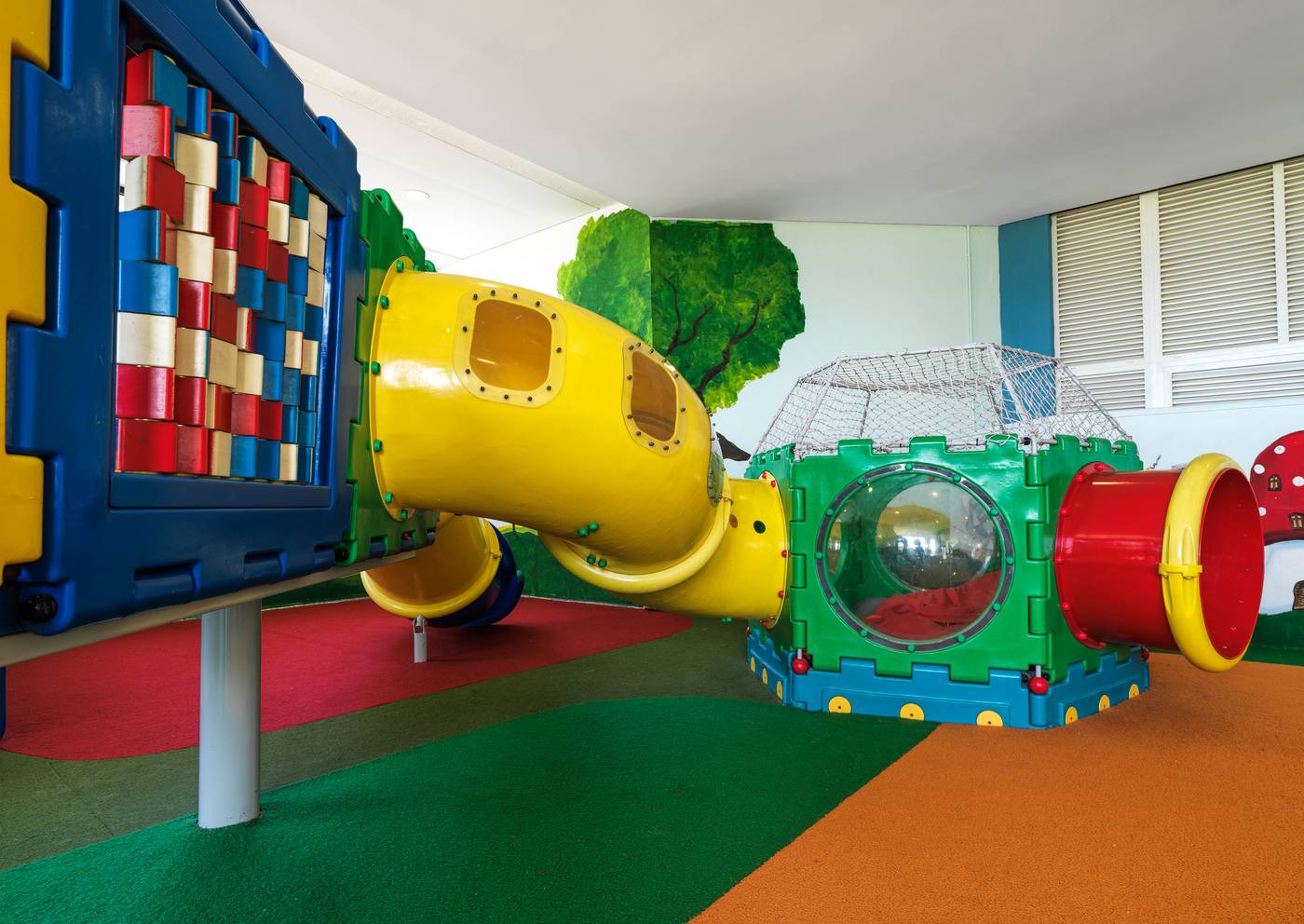 St--Raphael-Resort-Sports-and-Entertainment-80