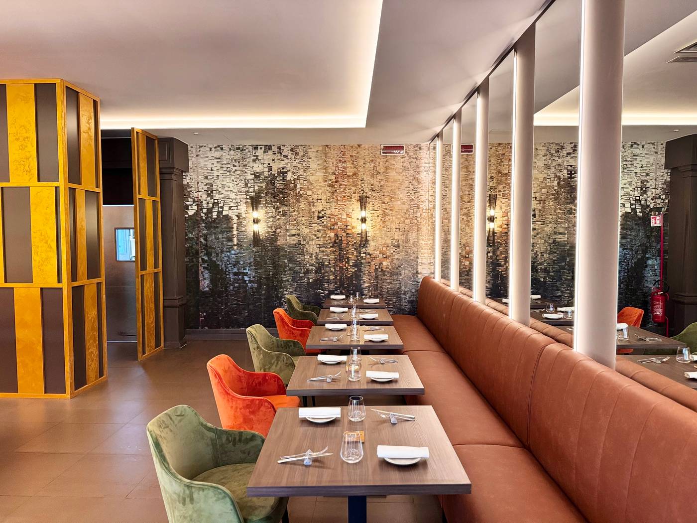 Crowne-Plaza-Rome---St--Peter-s-Restaurant-24