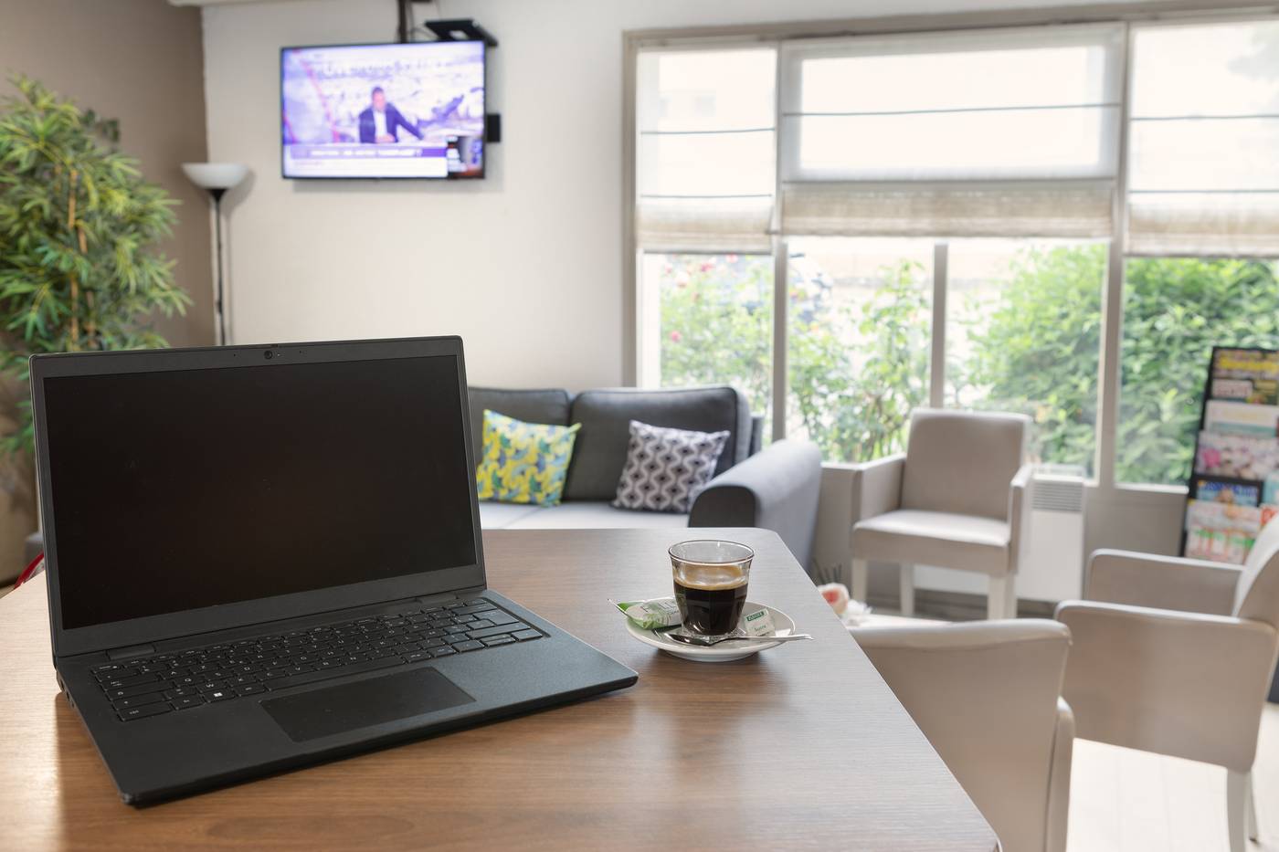 Campanile---Morangis-Orly-Lobby-11