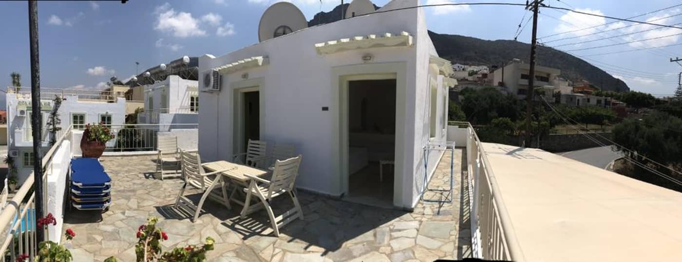 Semiramis-Apartments-Room-9