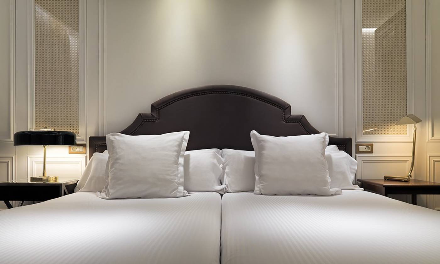 H10-Villa-de-la-Reina-Room-46